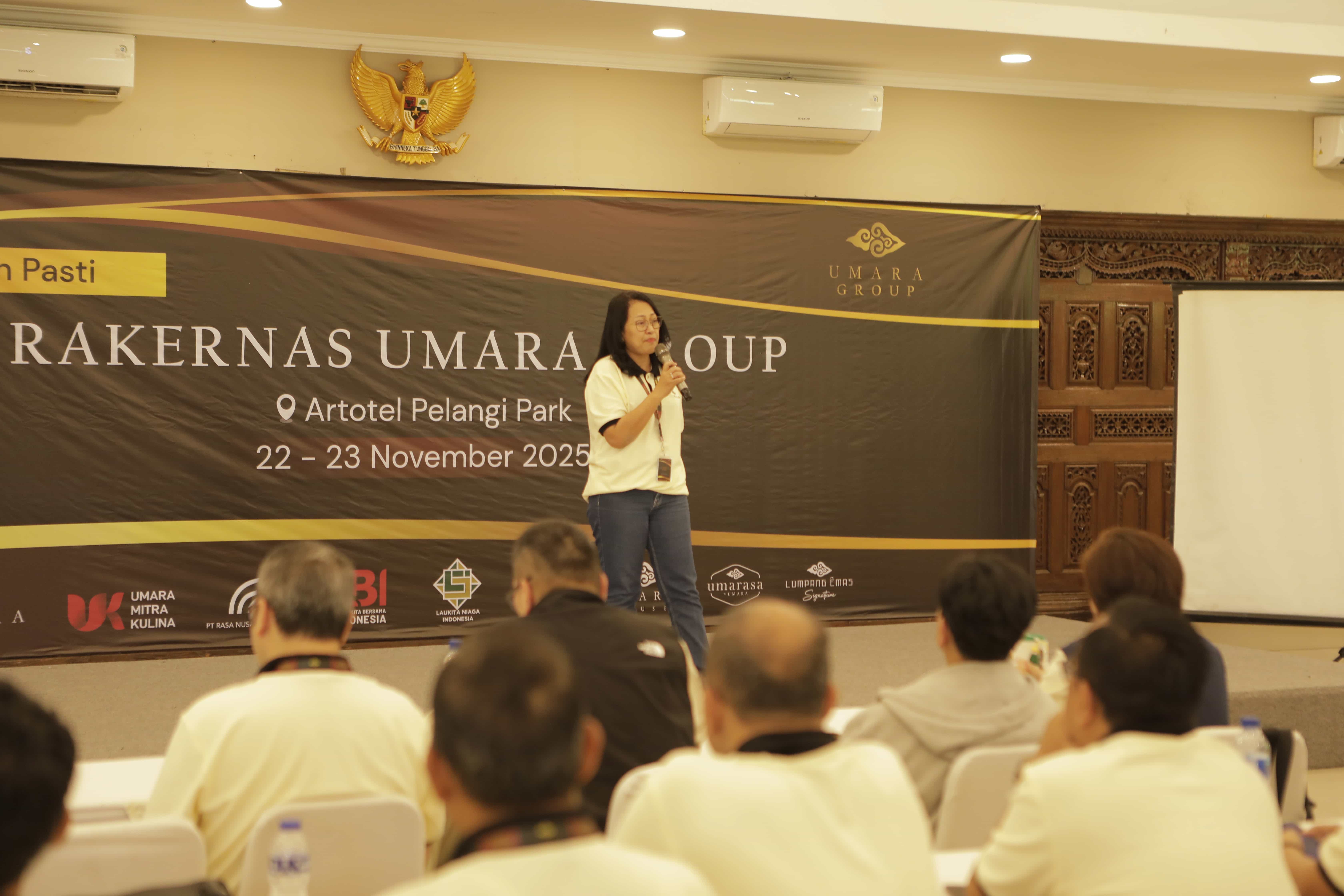 Umara Group leadership team presenting the strategic vision.