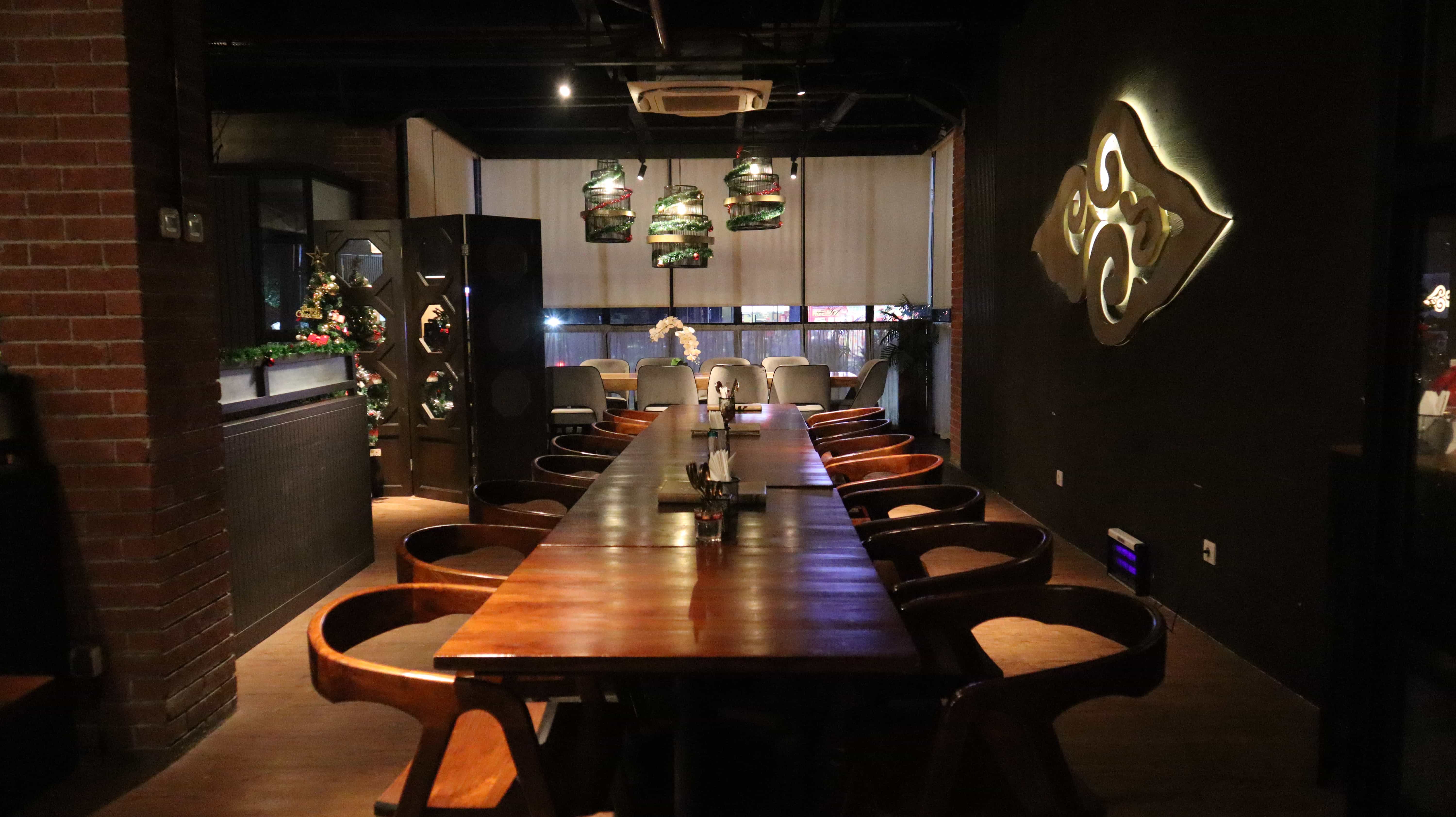 Santa surprises guests at Umara House & Lumpang Emas Signature