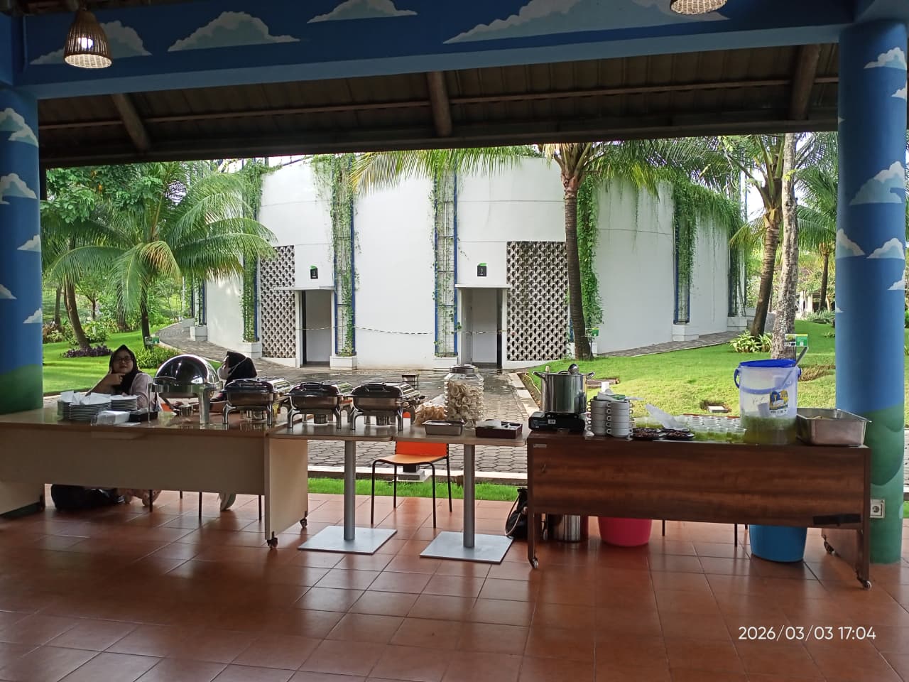 UMK Cikarang Satellite Kitchen Serving